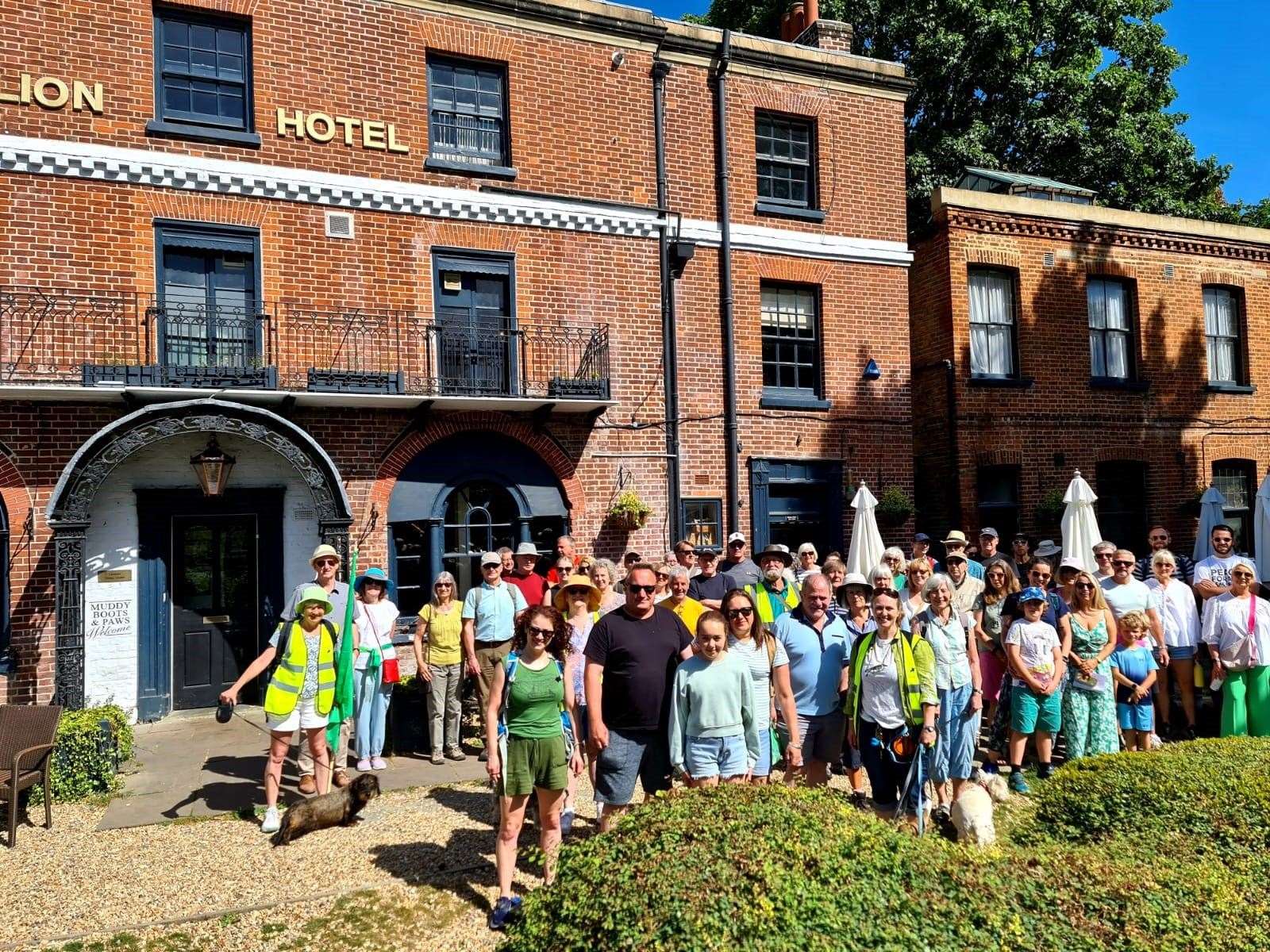 Villagers opposed to the Pedham Place development marched from The Lion in Farningham to Pedham Place, where they held a picnic