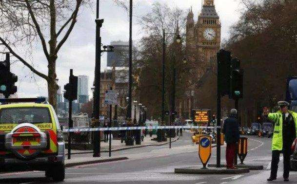 Paramedics on the scene outside the Houses of Parliament on March 22 2107 SWNS (4727293)