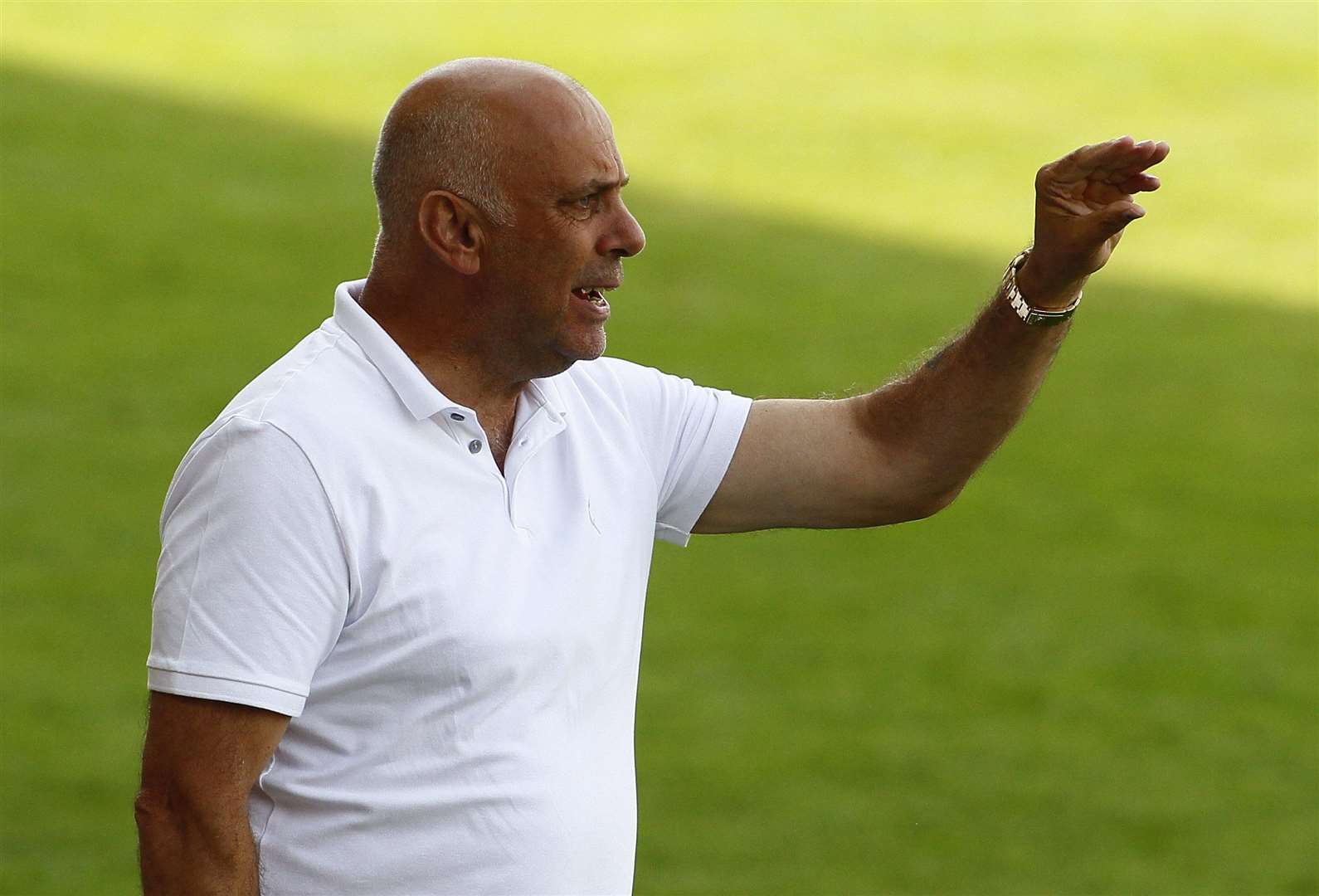 Ebbsfleet manager Garry Hill Picture: Sean Aidan