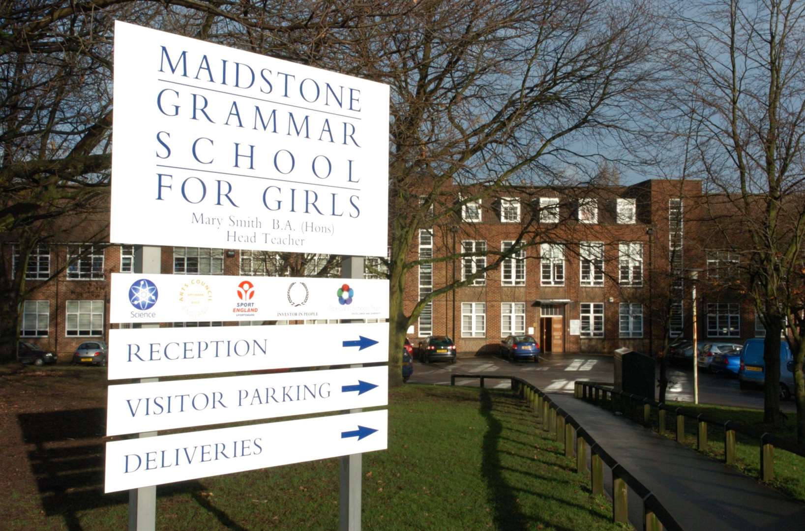 Former pupils of Maidstone Grammar School for Girls have called for improved teaching of black history