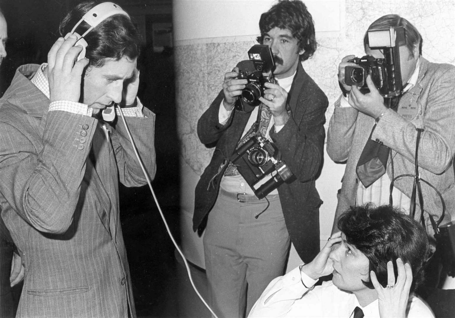 In December 1979, Prince Charles made radio contact with ships in the Channel from Langdon Battery. the new coastguard station at Dover which he officially opened