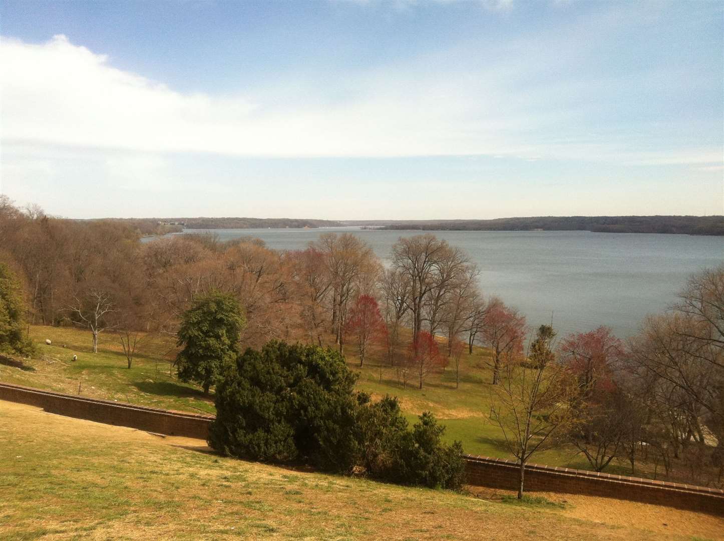 View over the Potomac River in Virginia - the state in which the first English settlement, Jamestown, was built