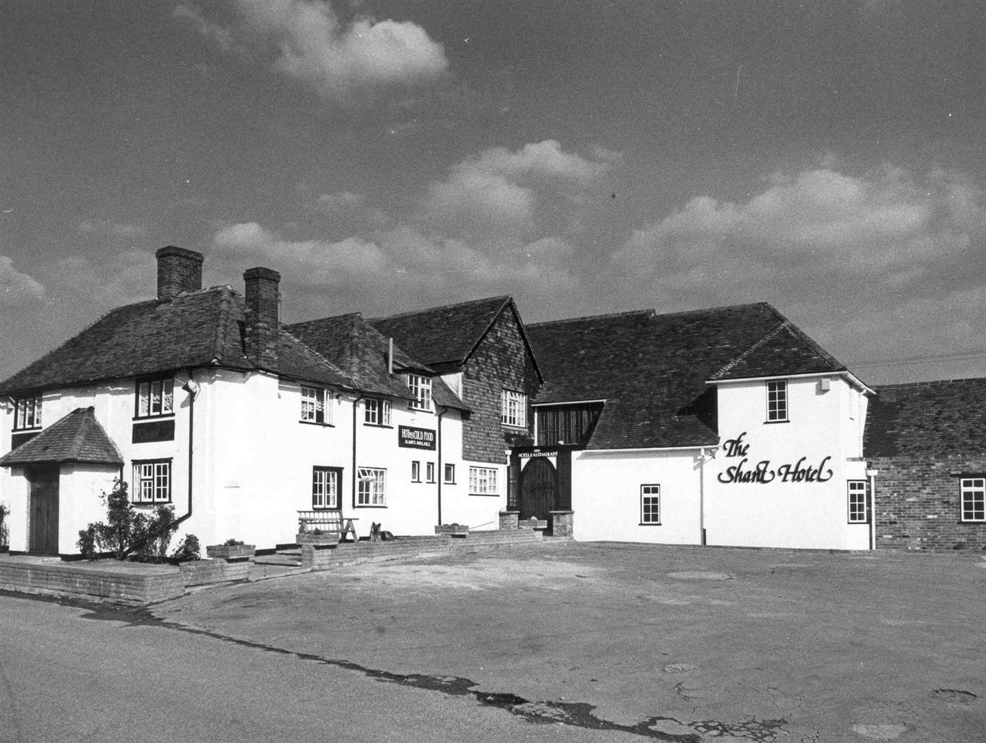 Shant Hotel, Sutton Valance