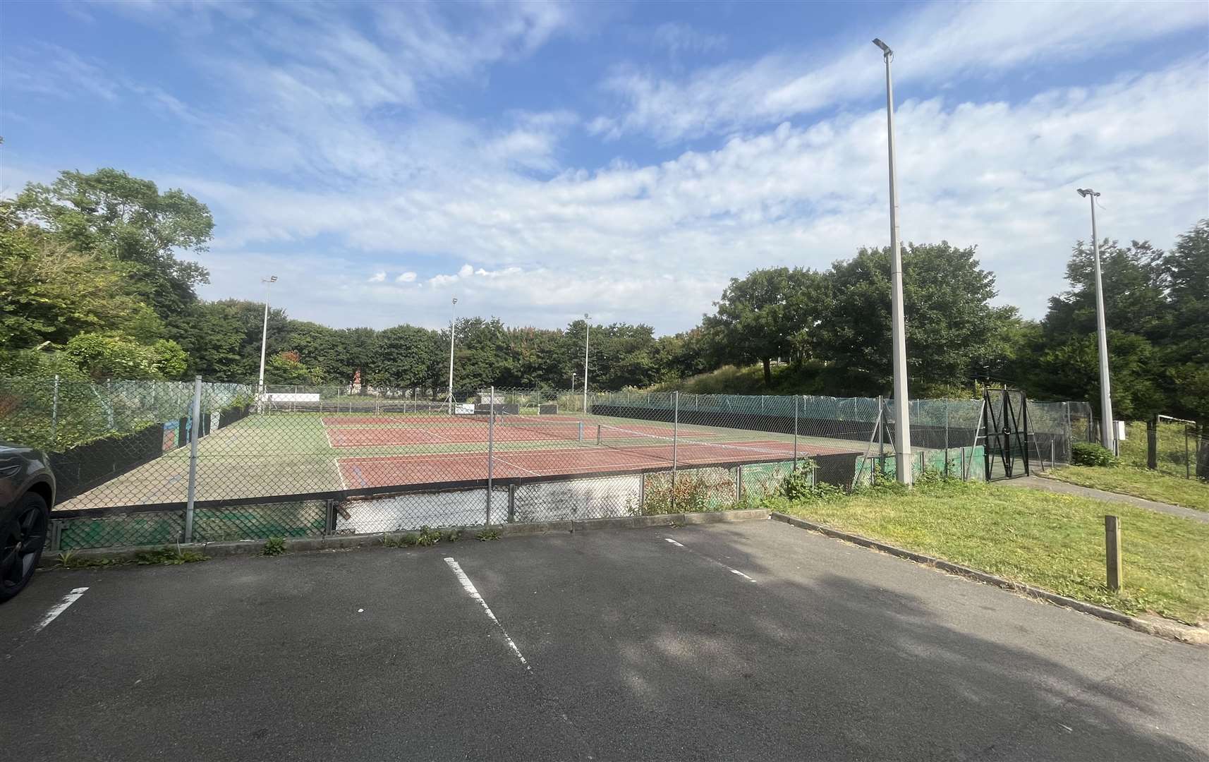 Folkestone Sports Centre was home to a wide variety of facilities, including tennis courts and a ski slope