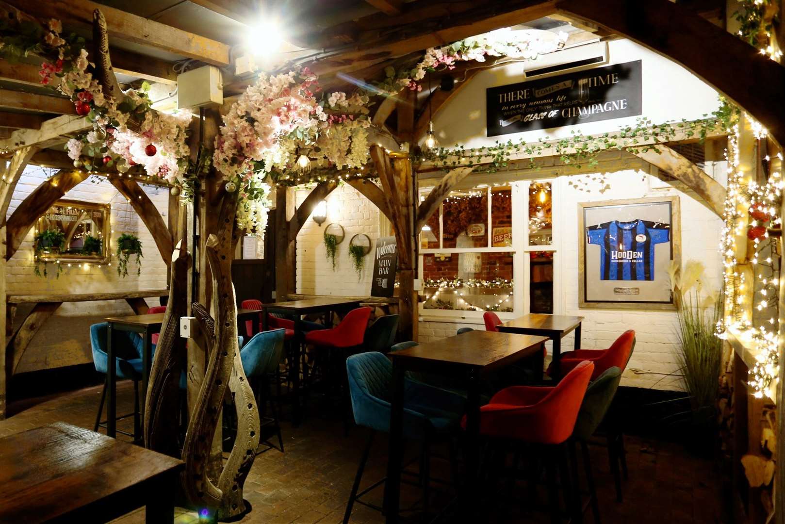 Inside The Hooden Smokehouse and Grill in Willesborough Lees, Ashford