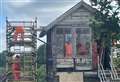 Rotten signal box dismantled after 130 years at Kent station