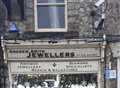 Raiders target high street jeweller's