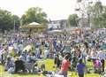  Festival goes ahead after hiccup over noise levels 