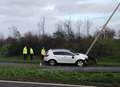 Driver crashes into lamppost