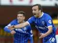 Lee leads Gills' improvement