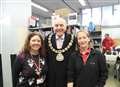 Mayor spreads Christmas cheer