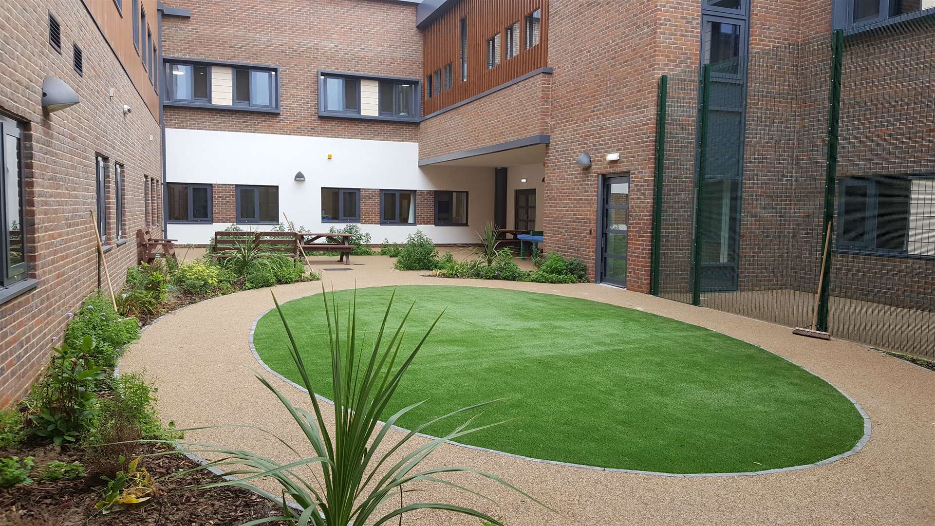 Cygnet hospital courtyard