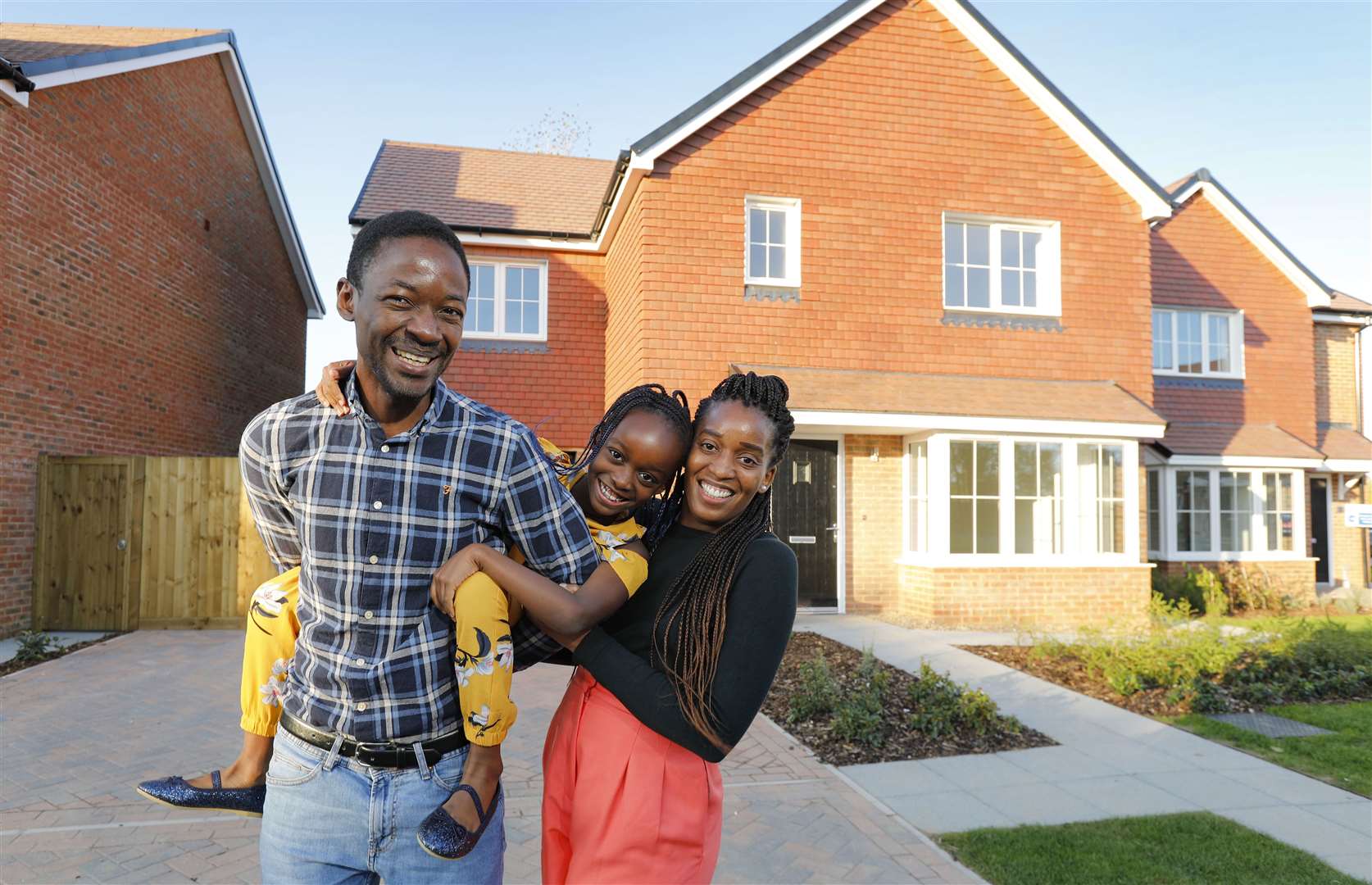 Ayo, Wariara and daughter Tobi at Willow Grove