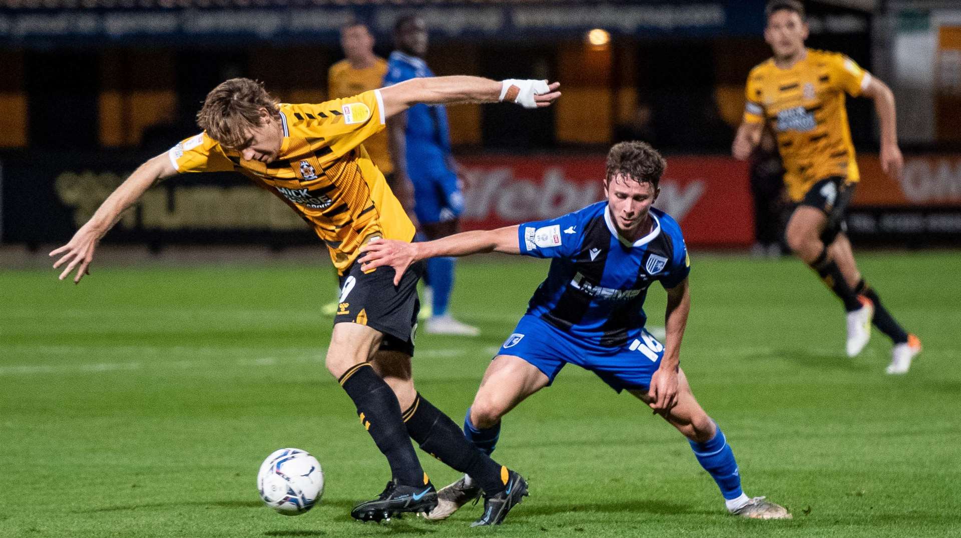 Dan Adshead up against Joe Ironside Picture: Keith Heppell