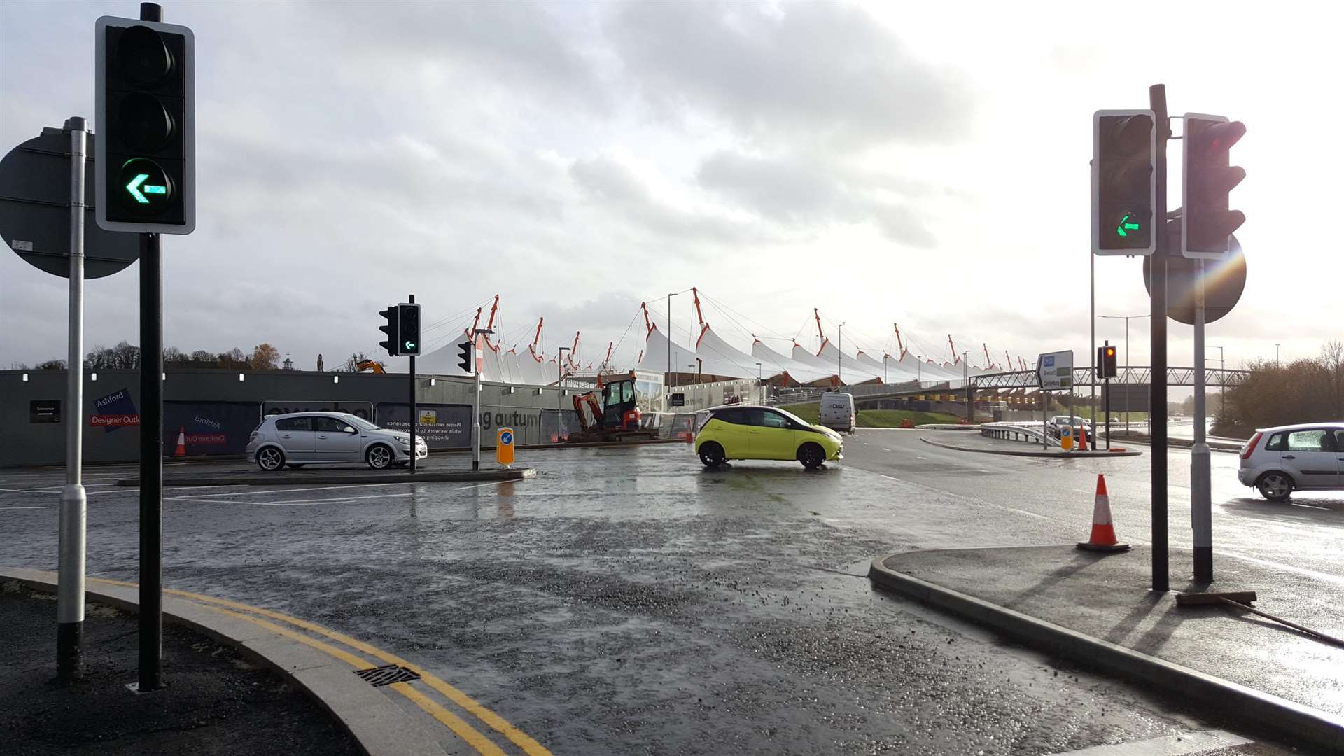 Traffic lights have replaced the roundabouts