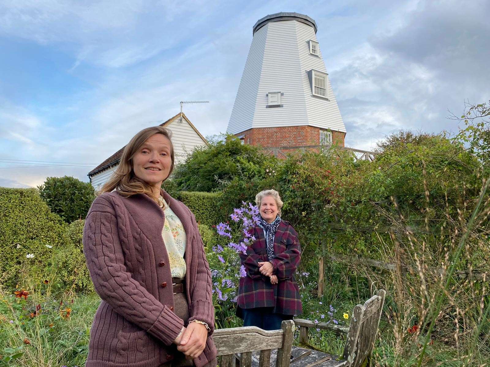 Sandi Toksvig And Jessica Hynes explore Kent in Channel 4's Extraordinary Escapes