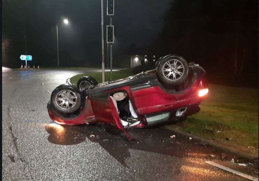 An overturned car near the M20. Credit: @KentPoliceAsh