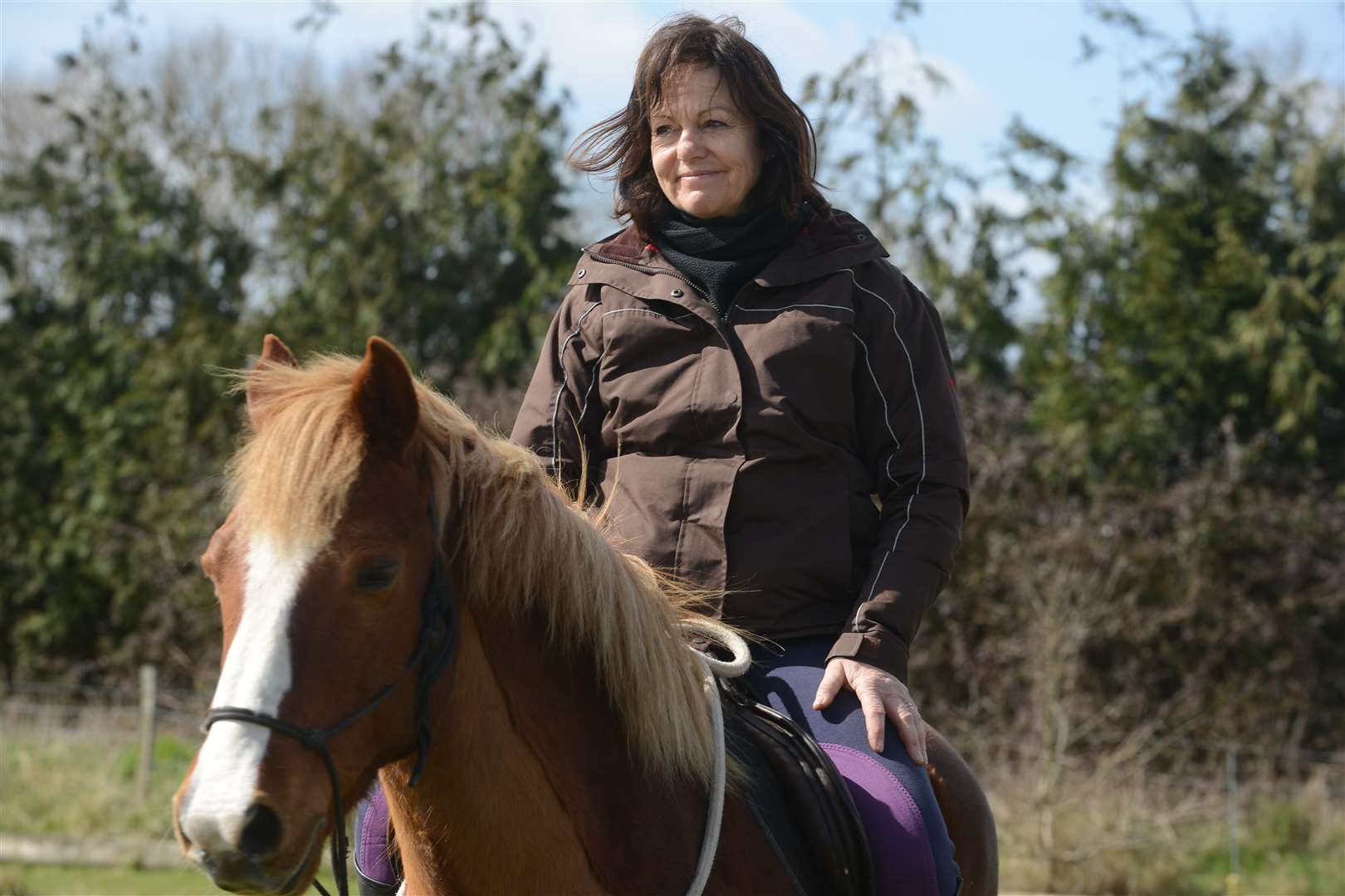 Catherine Sugden and Smiffy - chased armed robbers across a field