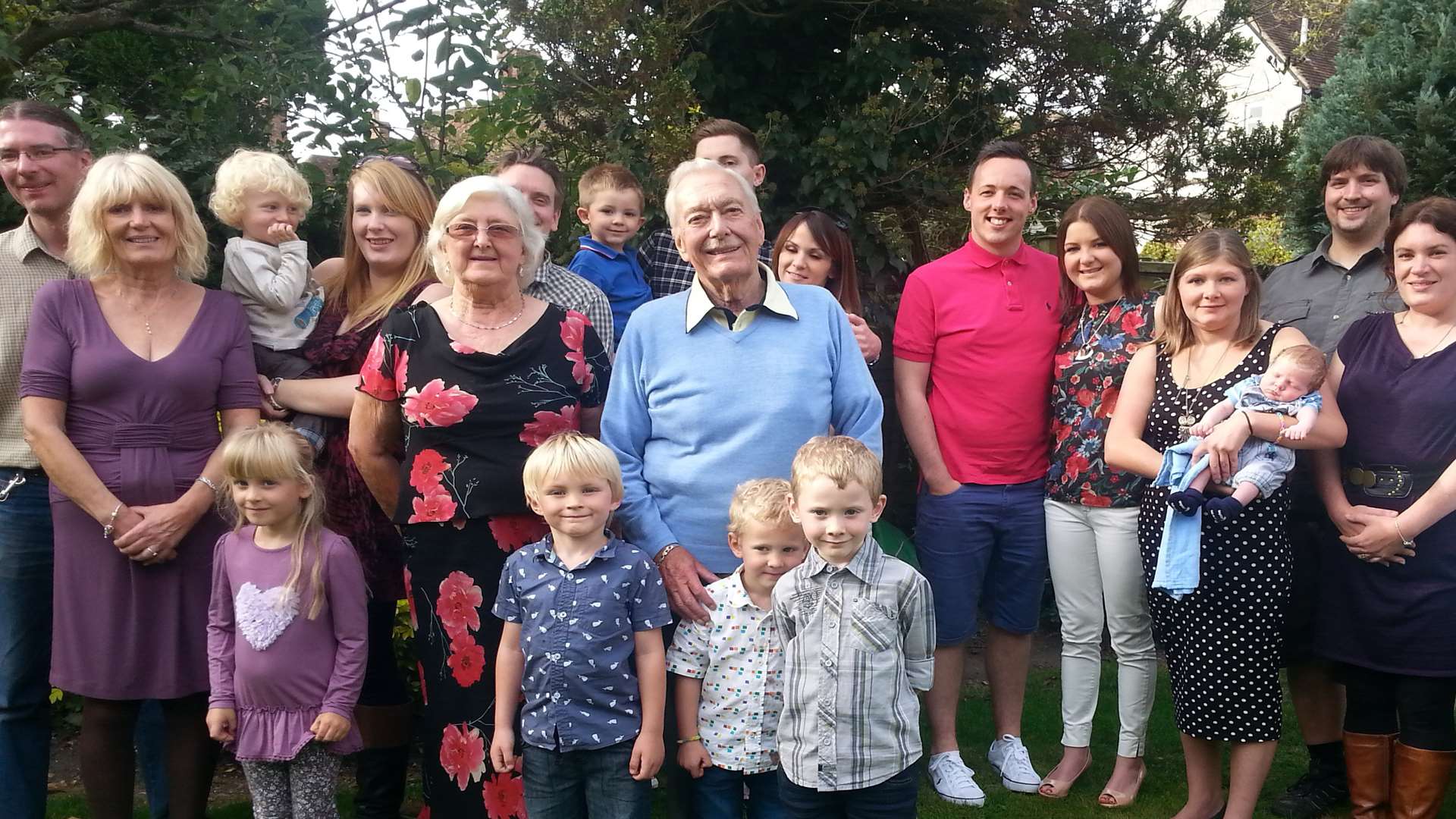 Cllr Parvin with his extended family on the occasion of his Diamond Wedding party