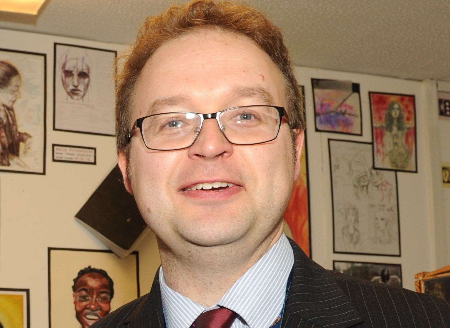 Barton Court head teacher Ian Macaulay is stepping down