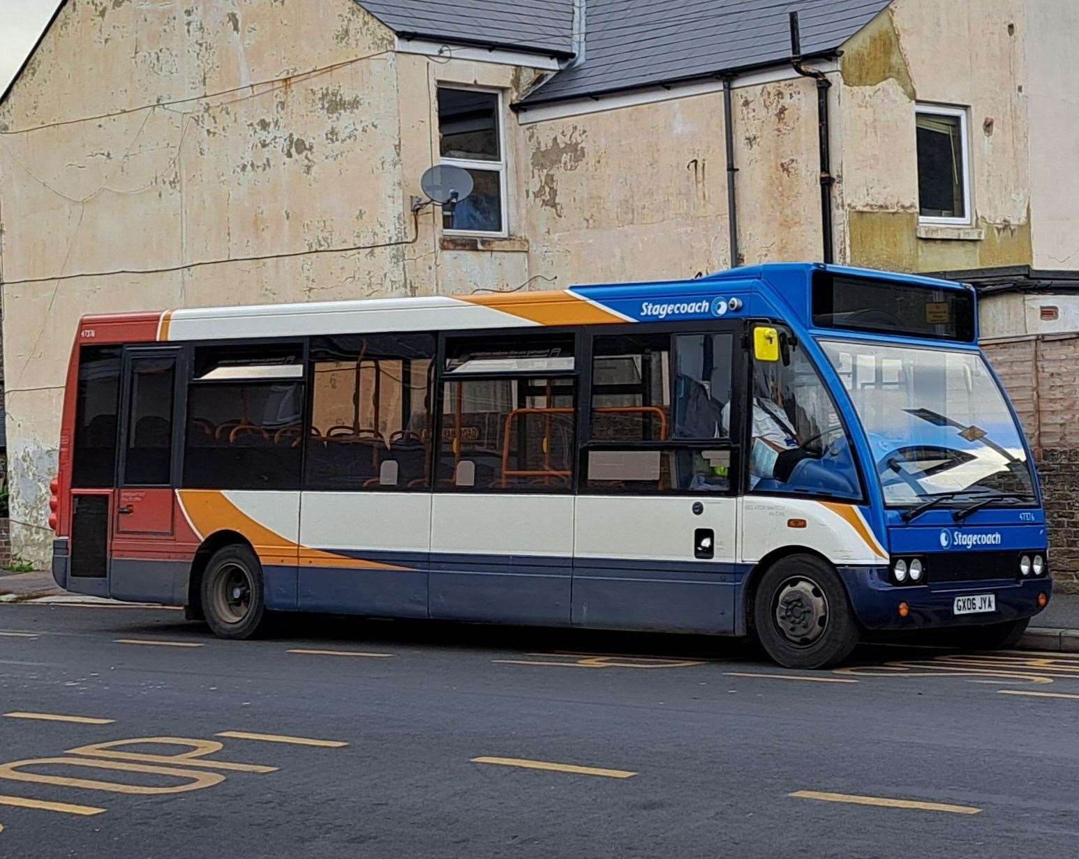 A bus starting at the River terminus, headed for Dover town