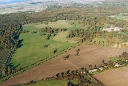 The Heritage Lottery Fund have said that the restoration of Cobham Park is a "worthy and exciting project".