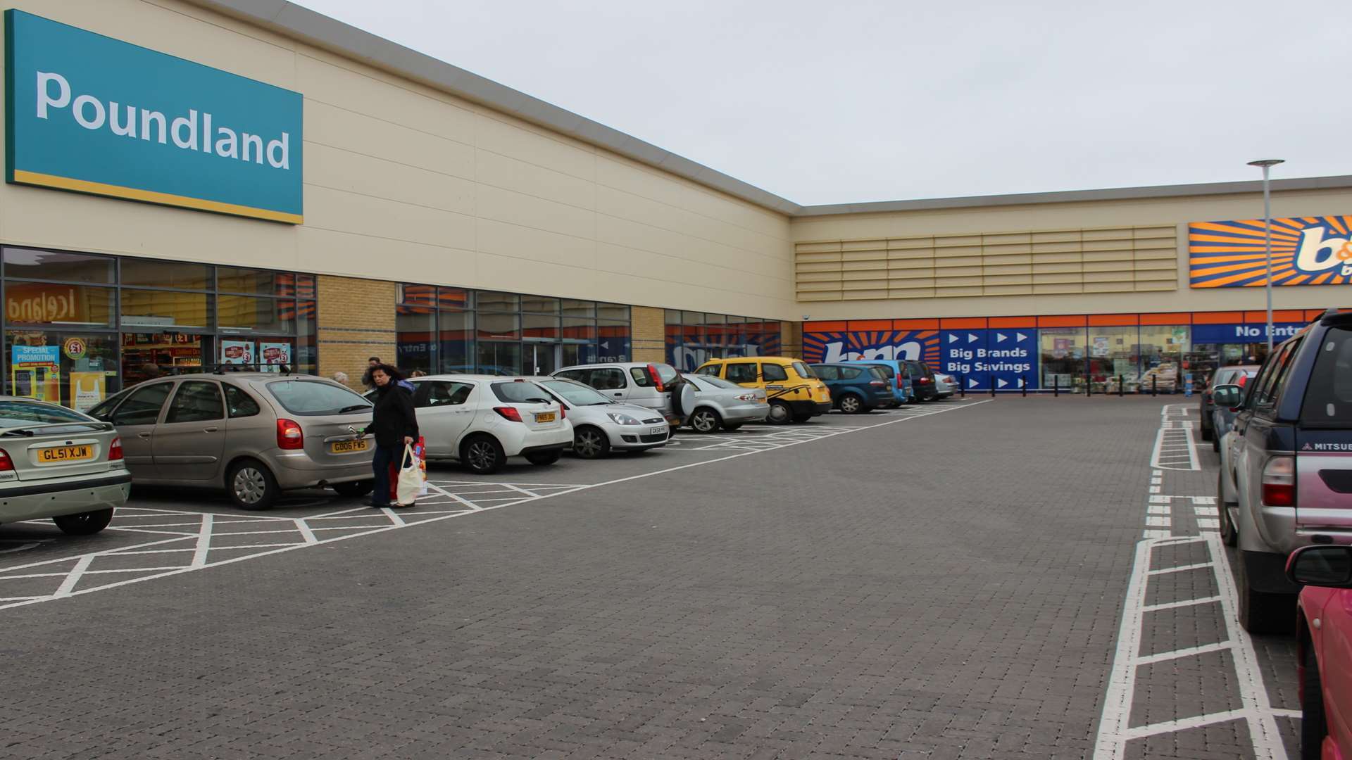 The empty unit next to Poundland