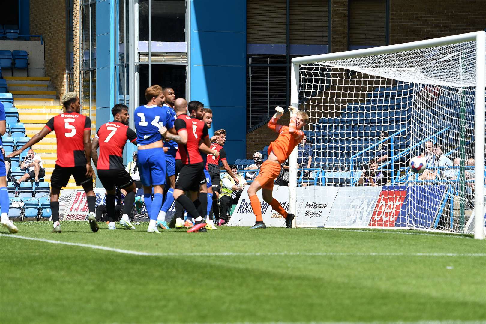 Olly Lee's corner kick goes straight in to make it 1-1 Picture: Barry Goodwin