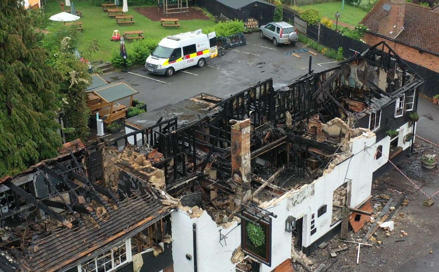 An aerial photo of the gutted Green Man pub in Hodsoll Street before it was later demolished