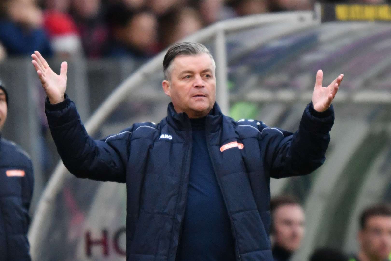 Dartford manager Steve King takes his side to Havant for the play-off semi-final Picture: Keith Gillard