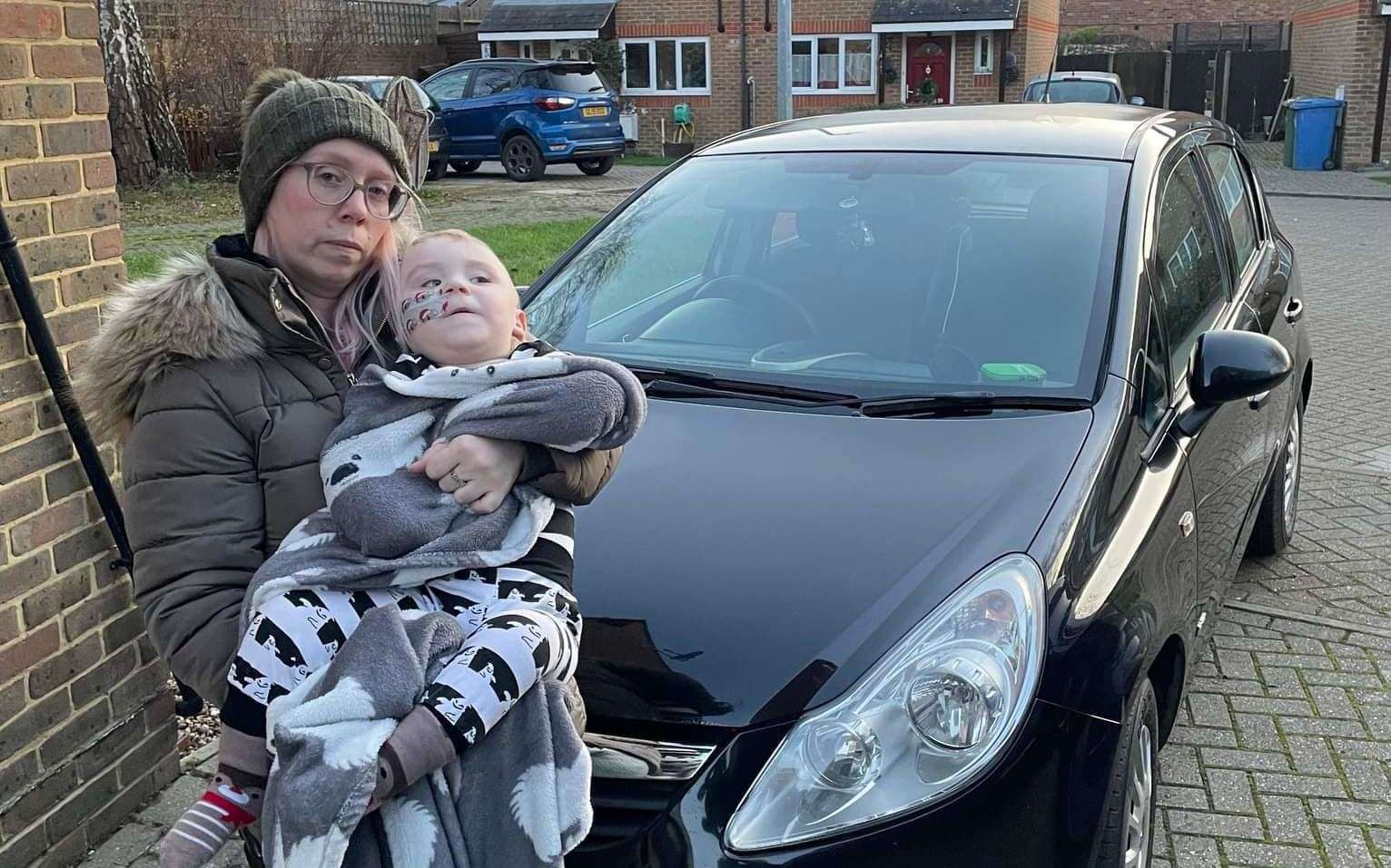 Jasmine Legg with Thomas and the family car (53877782)