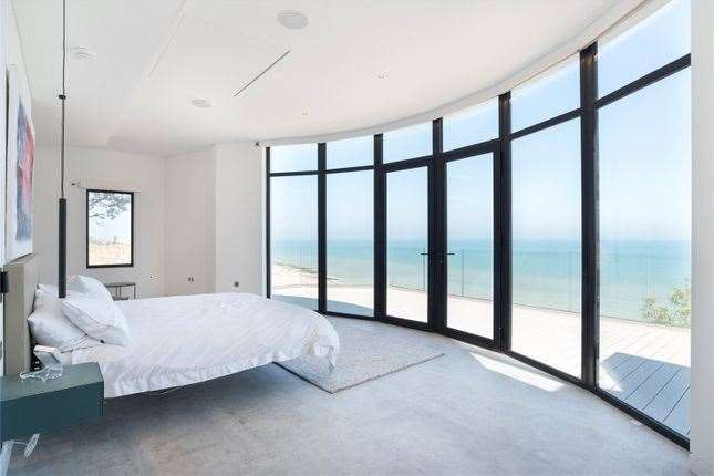 Inside the £4m property. Picture: Zoopla / Strutt & Parker