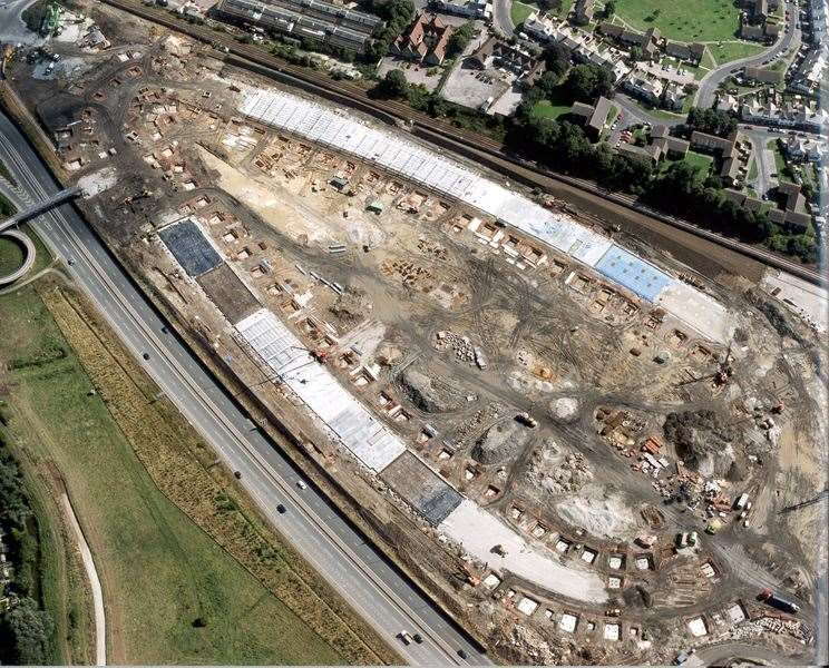 Construction of the Ashford Designer Outlet. Copyright: City Press Services Ltd