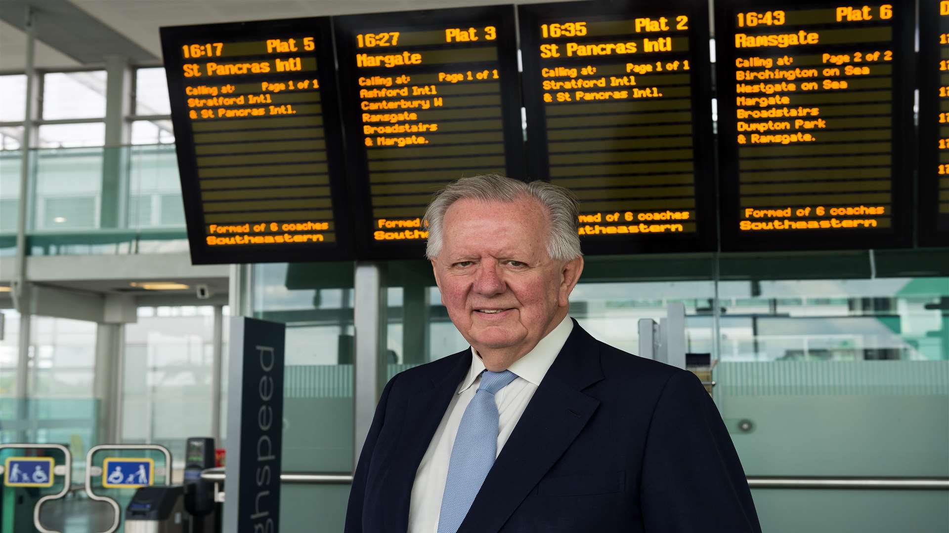 Steven Norris at Ebbsfleet International