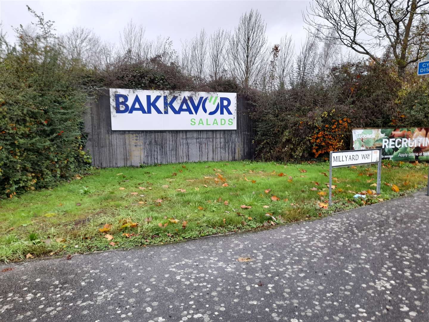 The GMB Union demands that staff must get sick pay if they're forced to go sick or isolate because of the Covid-19 outbreak at the factory