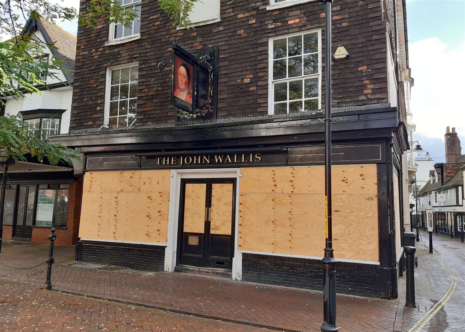 The John Wallis in Middle Row has been shut since lockdown