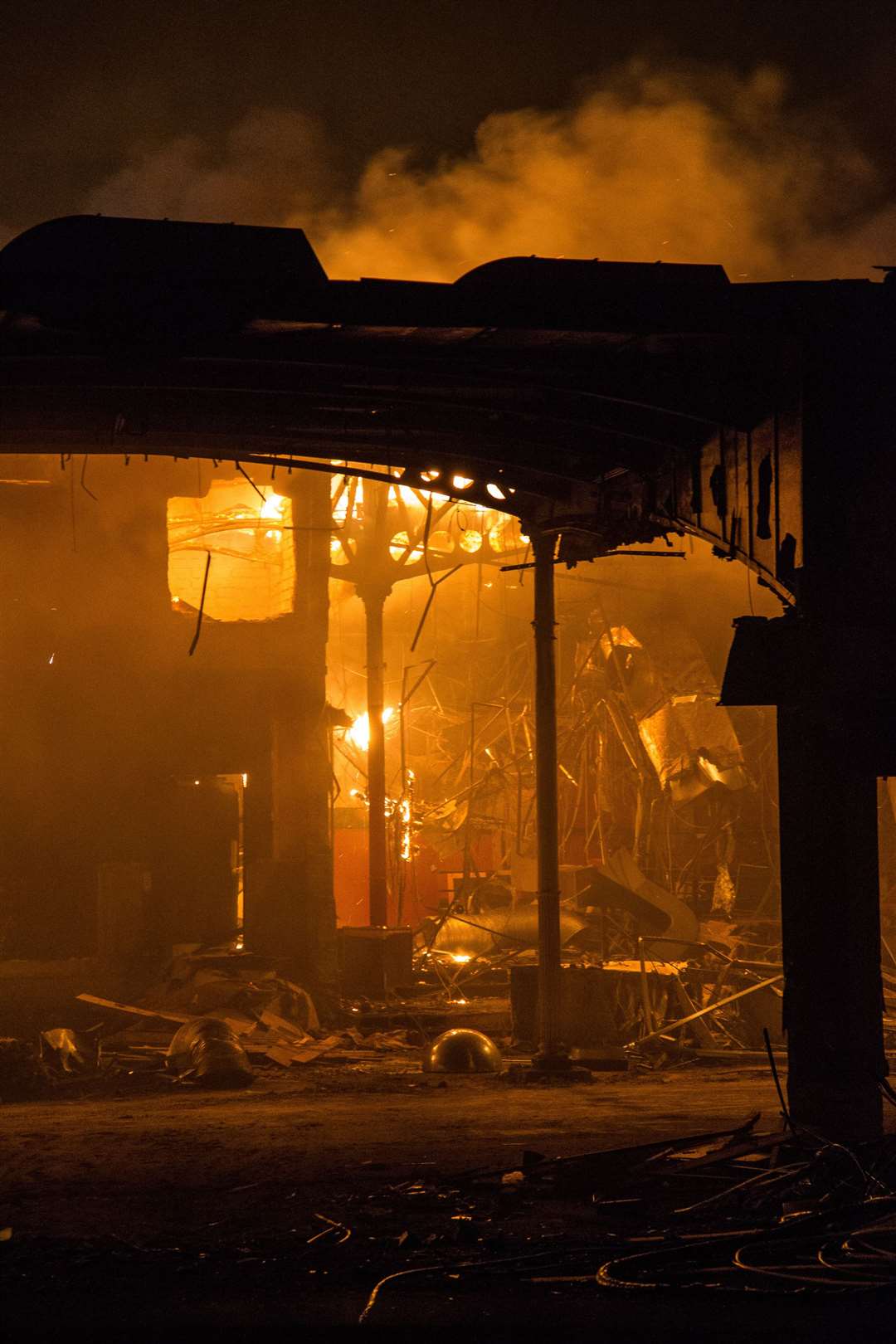 Folkestone photographer Dan Desborough captured some stunning images of the Onyx fire at its height