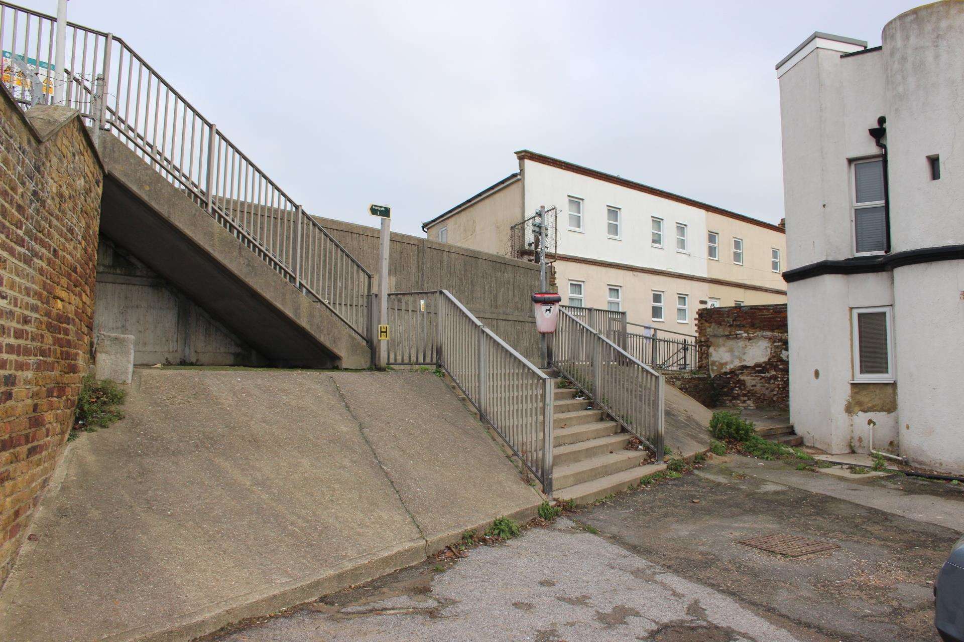 Steps make it difficult for cyclists, wheelchair users and parents with buggies to use the promenade at Neptune Jetty, Sheerness (7041845)