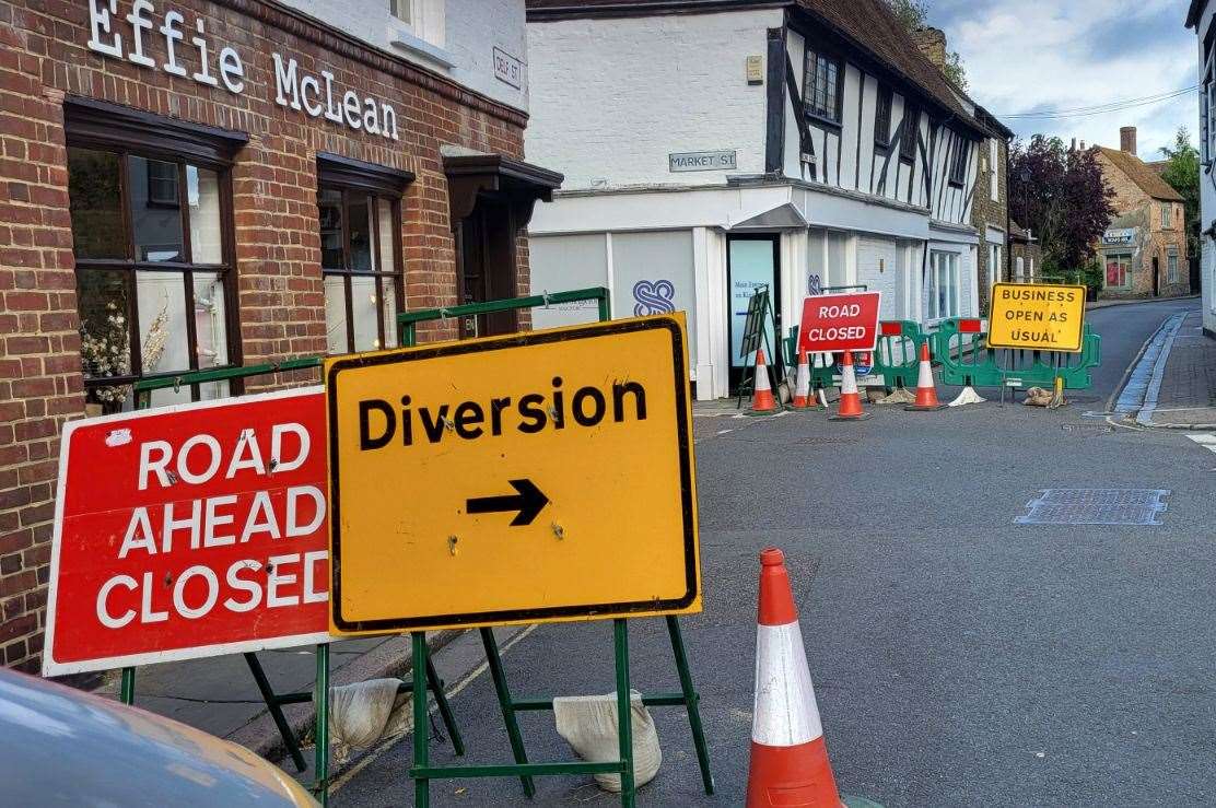 Southern Water teams are fixing a collapsed sewer in King Street