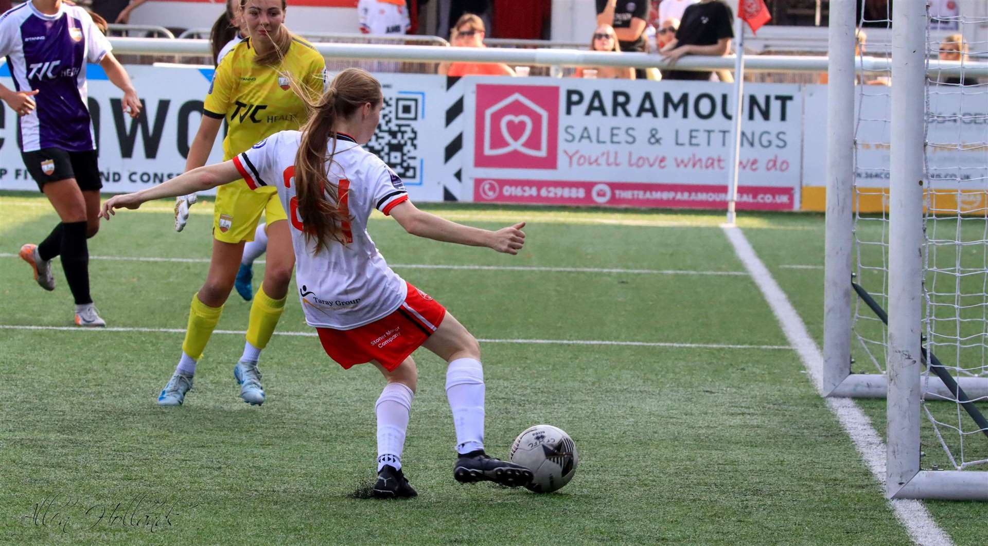 Madison Woodgate in action for Chatham Town Women against London Bees Picture: Allen's Photography