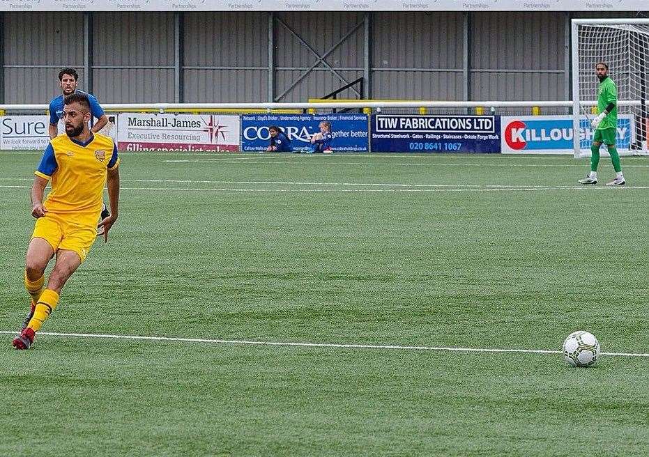 Camen Bhandal in action for Punjab United