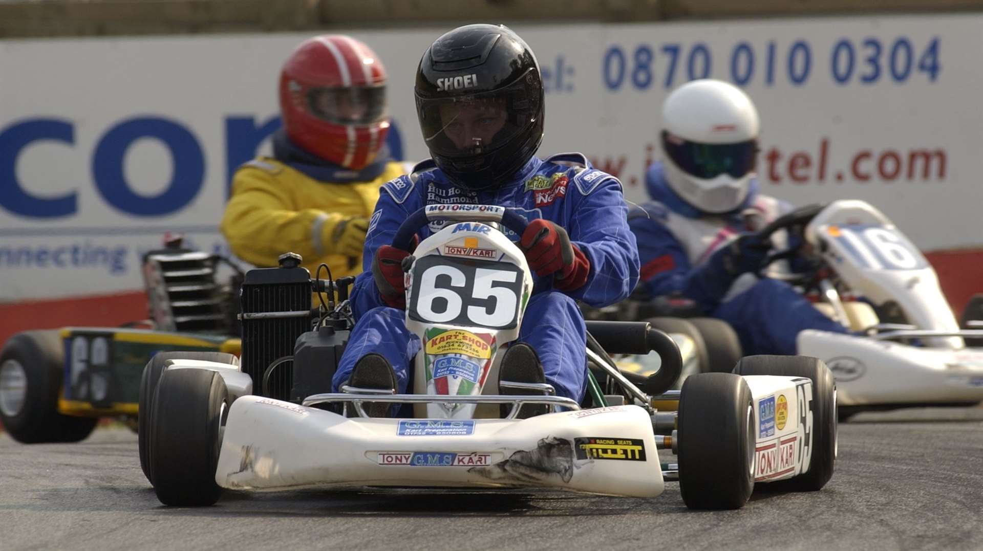 Superbike ace Shane 'Shakey' Byrne trying four wheels in 2003