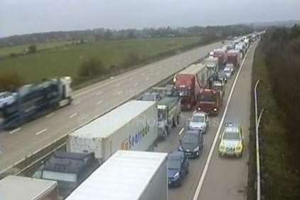 Traffic M20 eastbound between junctions 8 and 9. Credit: Highways England