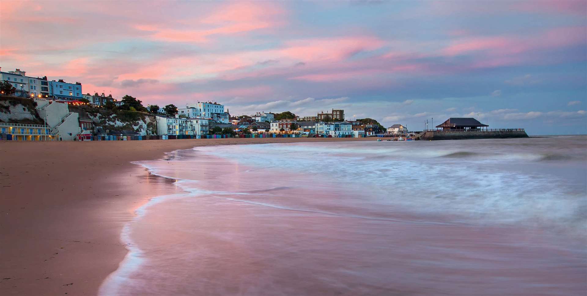 The beach in Broadstairs (13188565)