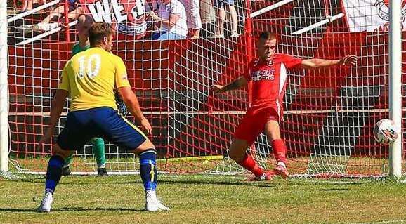 Action from Tunbridge Wells' home match against Whitstable last term. The Culverden club have appointed Steve Ives as Luke Carpenter’s replacement. Picture: Les Biggs