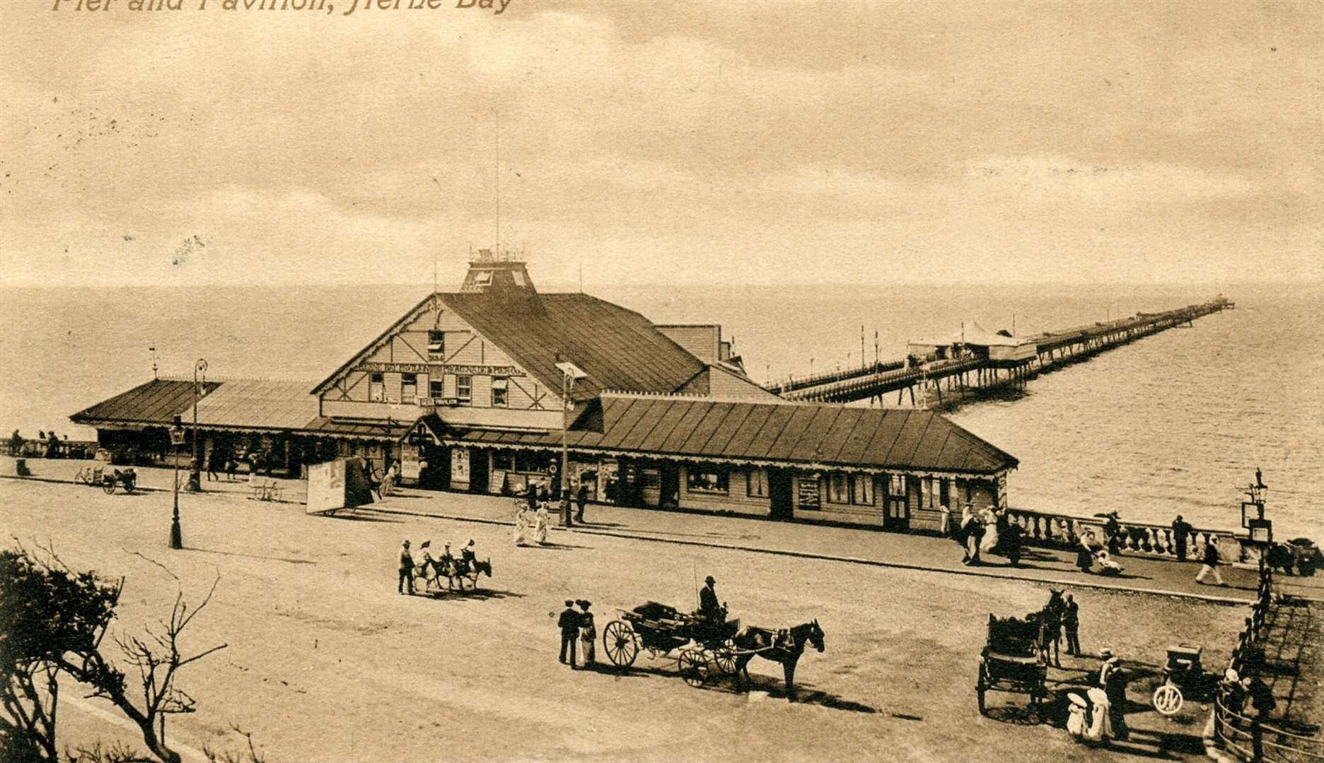 A picture showing how Herne Bay Pier looked between 1899 and 1908