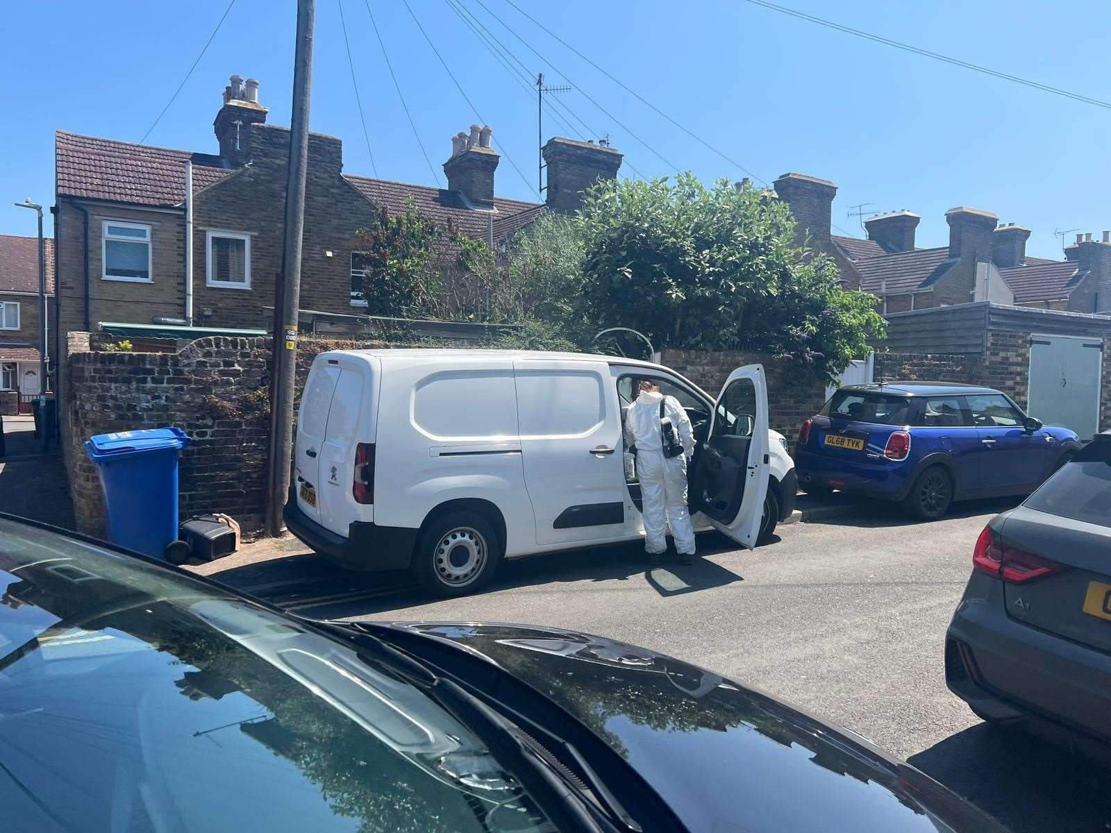 Police presence in Nightingale Road, Faversham