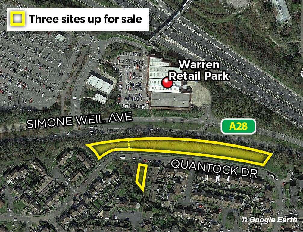 The plots up for sale in Quantock Drive – with the green space that runs alongside Simone Weil Avenue separated into two auction items