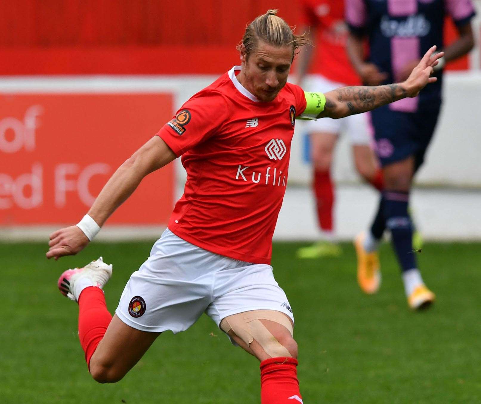 Ebbsfleet captain Lee Martin Picture: Keith Gillard