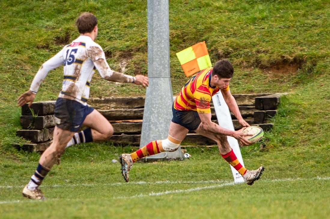 Try scorer and man-of-the-match Max Bullock for Medway with John Sipawa in support